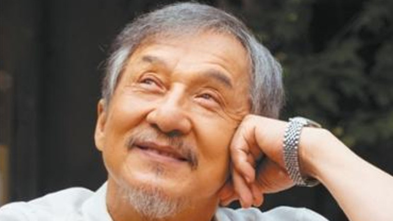 成龙在人民日报撰文：把新电影送给母亲