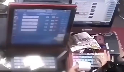 店主误将10万中奖彩票给他人，律师：该男子需返还