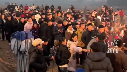 博主“呆呆”喊人帮忙杀年猪，凭一己之力让重庆合川火起来了