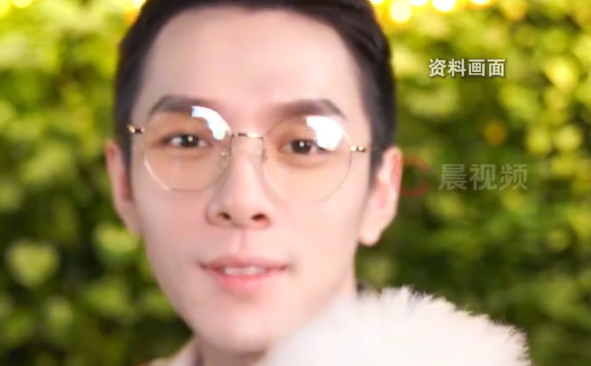 李佳琦回应胖了：胖35斤，这样更好看