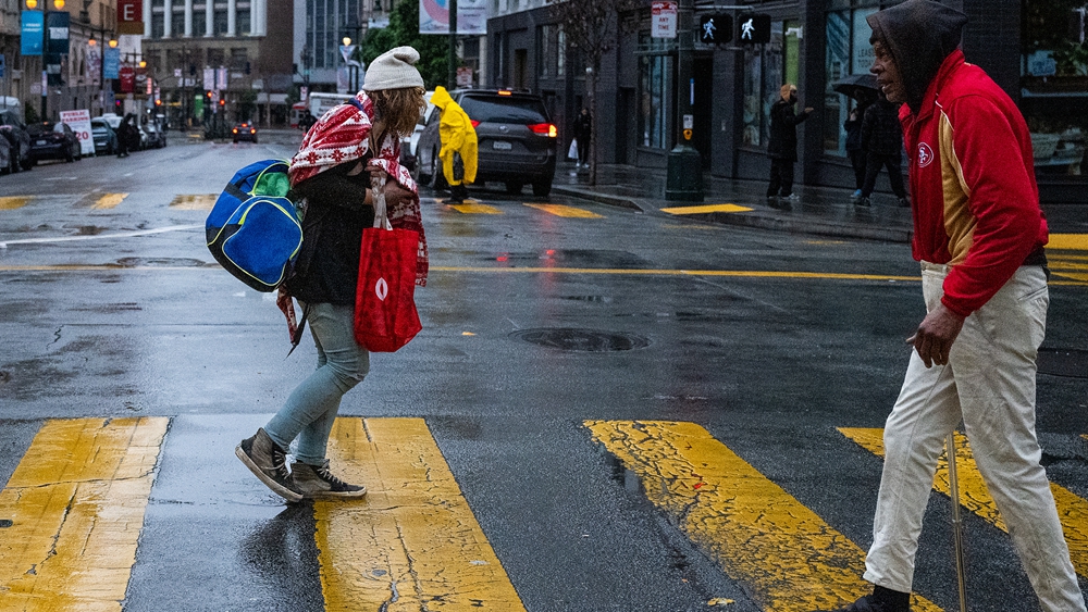 “斩杀线”折射美国制度弊端下的脆弱民生