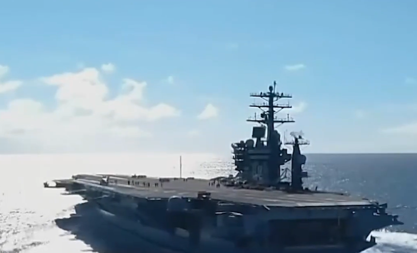 美军航母有点慌！害怕解放军无人机“饱和袭击”