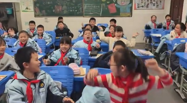 男孩车祸昏迷，55天后奇迹苏醒，妈妈回应