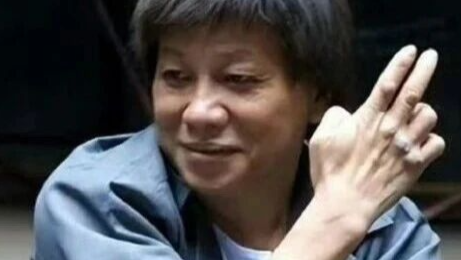 “火云邪神”梁小龙经纪人回应“梁小龙去世后账号仍在更新”