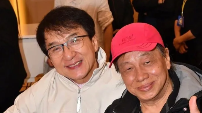 成龙、周星驰发文悼念梁小龙