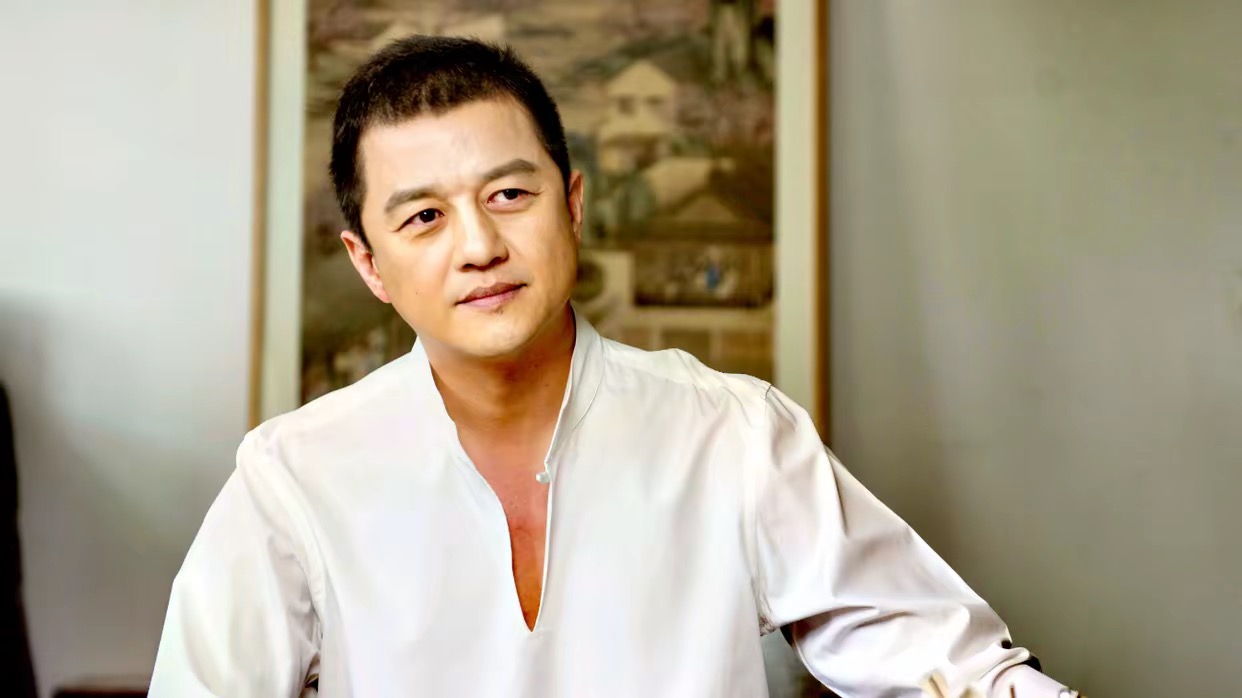 “感谢支持，理性下单”，租房风波后李亚鹏再次直播