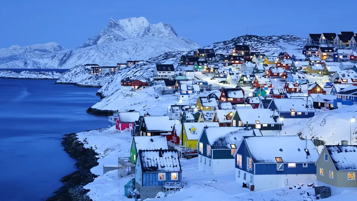 为“得到”格陵兰岛，美国撒了哪些谎？