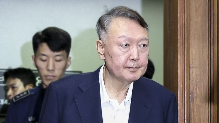 尹锡悦涉嫌违反《政治资金法》案将于3月17日举行首场庭审