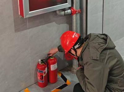 国网汝南县供电公司：组织开展高层建筑消防演练