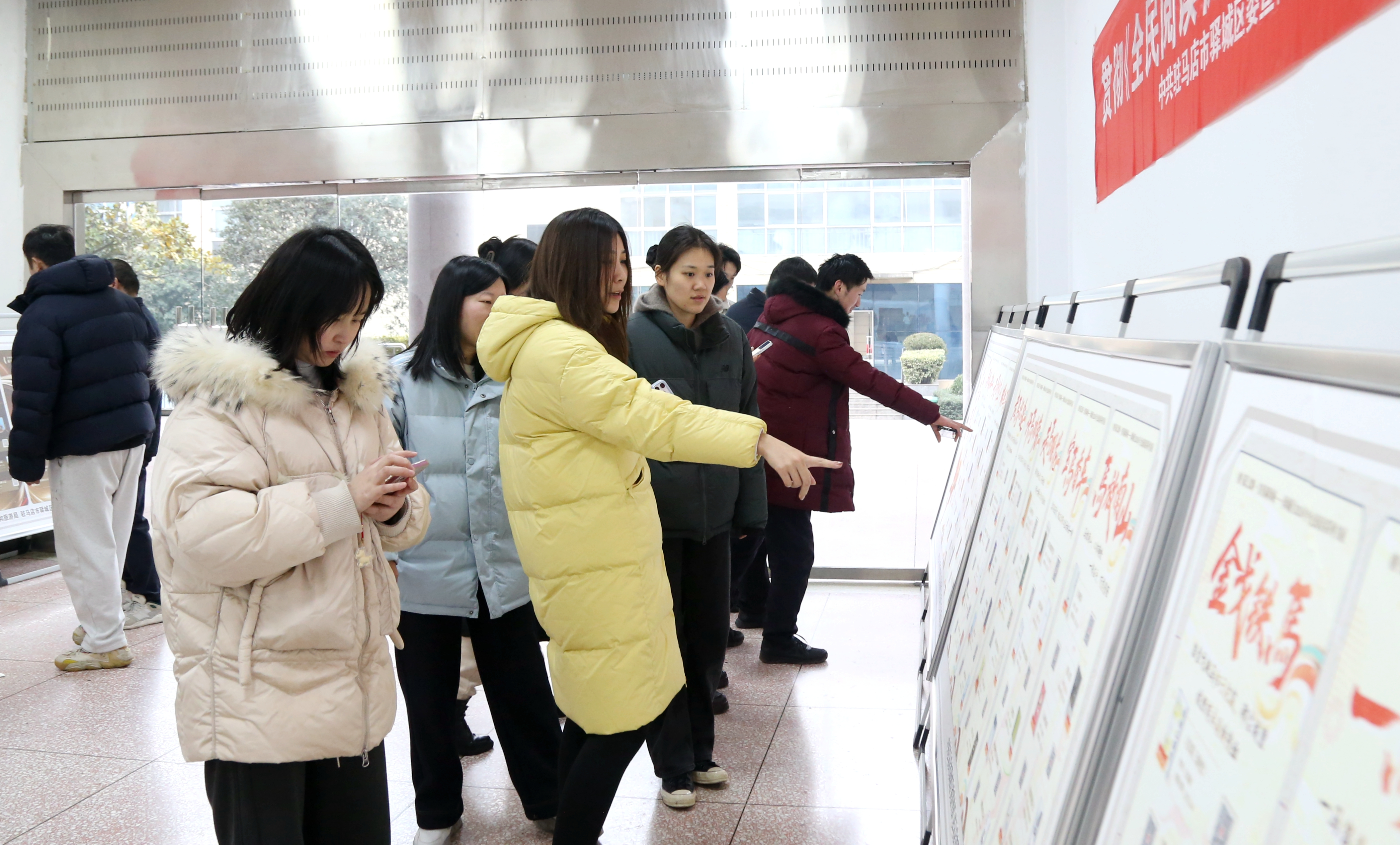 驻马店驿城区：“骏马跃文渊” 书香开启新春文化盛宴