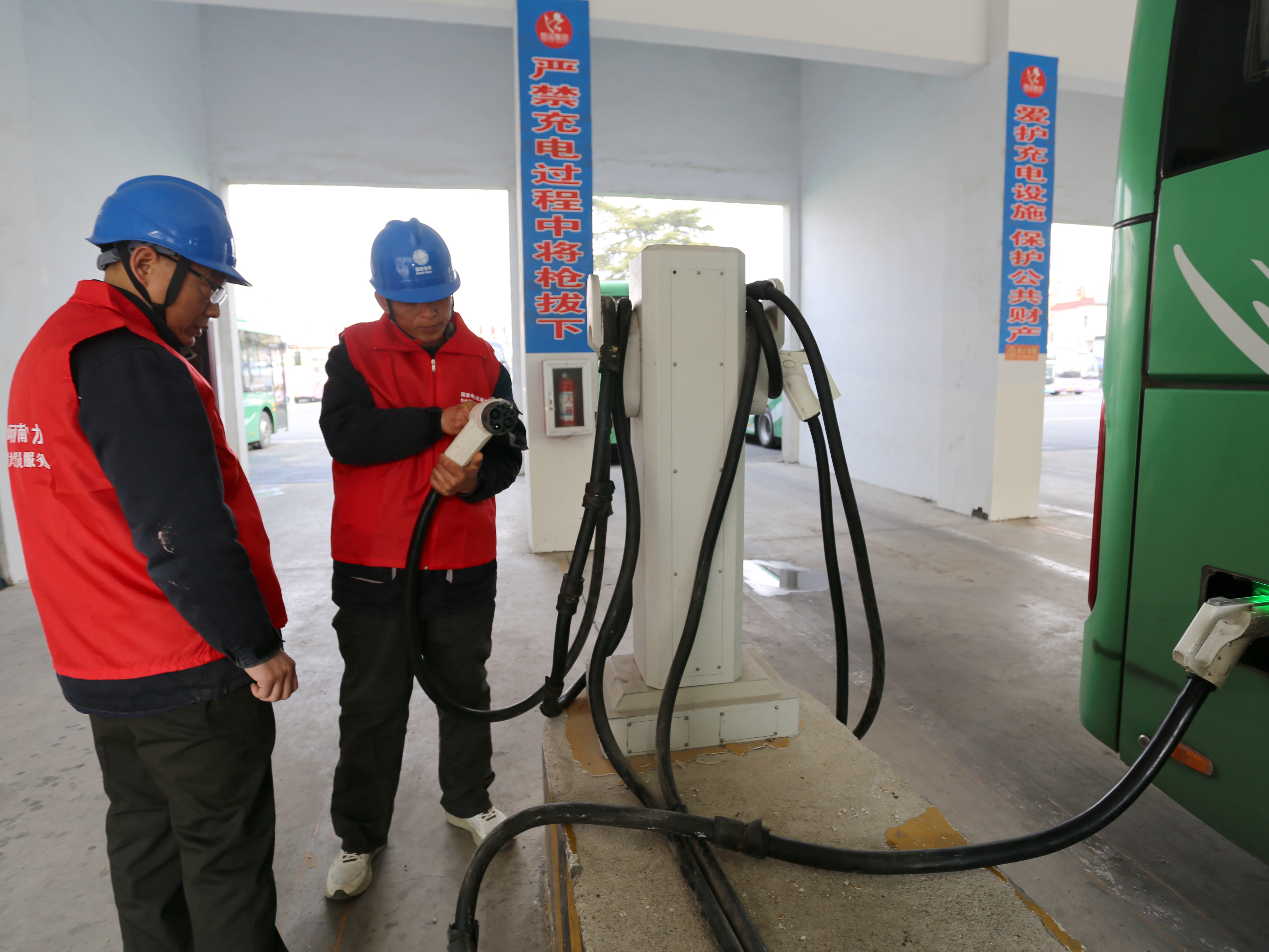 国网罗山县供电公司：全面保障春运交通枢纽客户用电