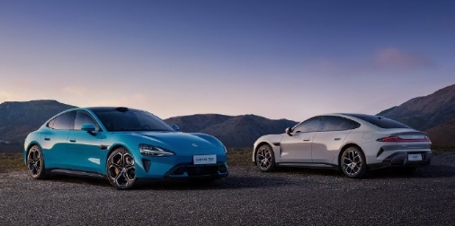 雷军：春节期间小米汽车因自身故障抛锚，可报销高铁等费用