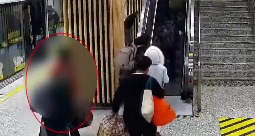 花2800办VIP通道发现是原座，央视曝光老乡骗局