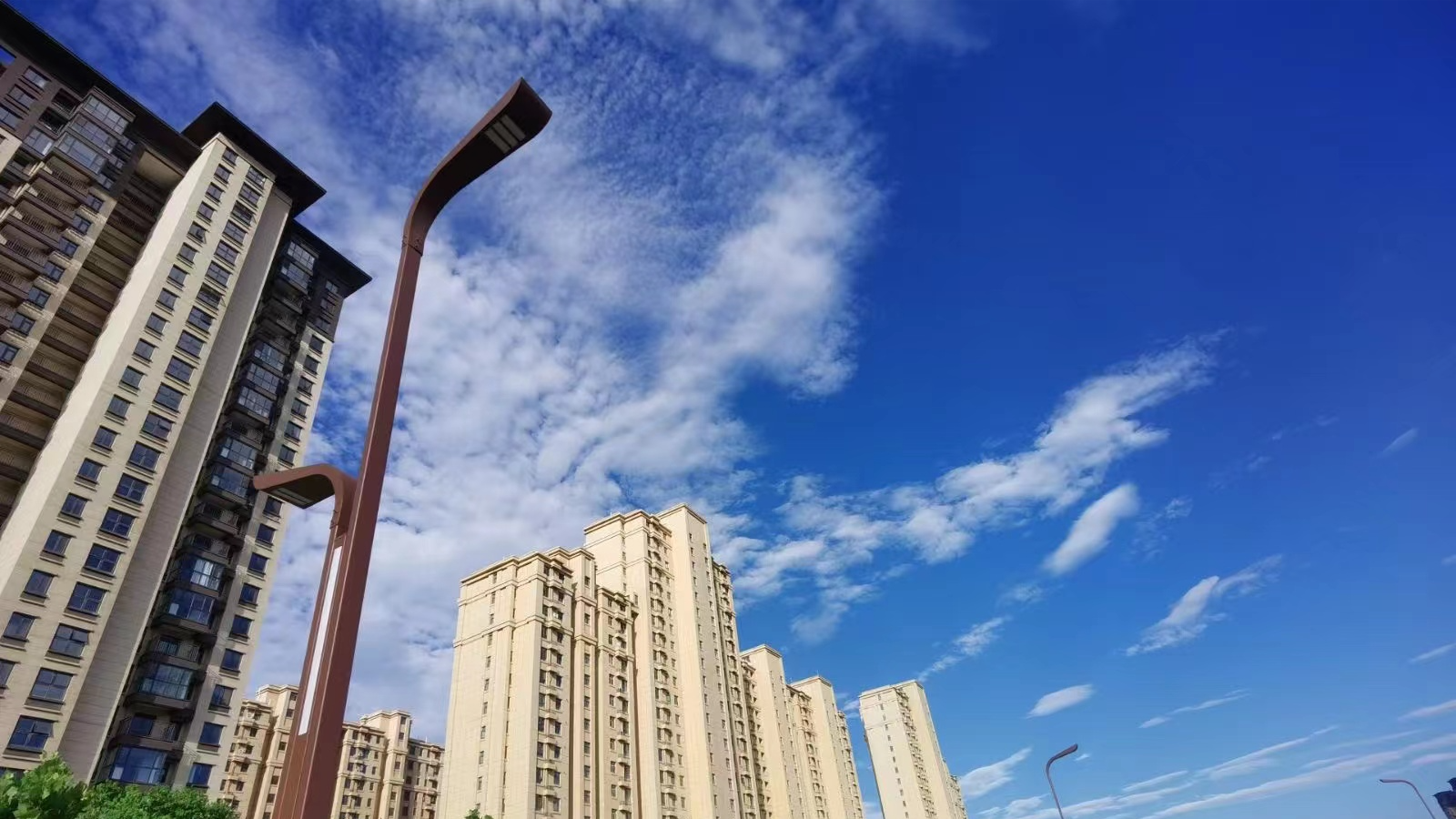 河南多地最高气温冲击20℃，但大风降温雨雪紧随其后