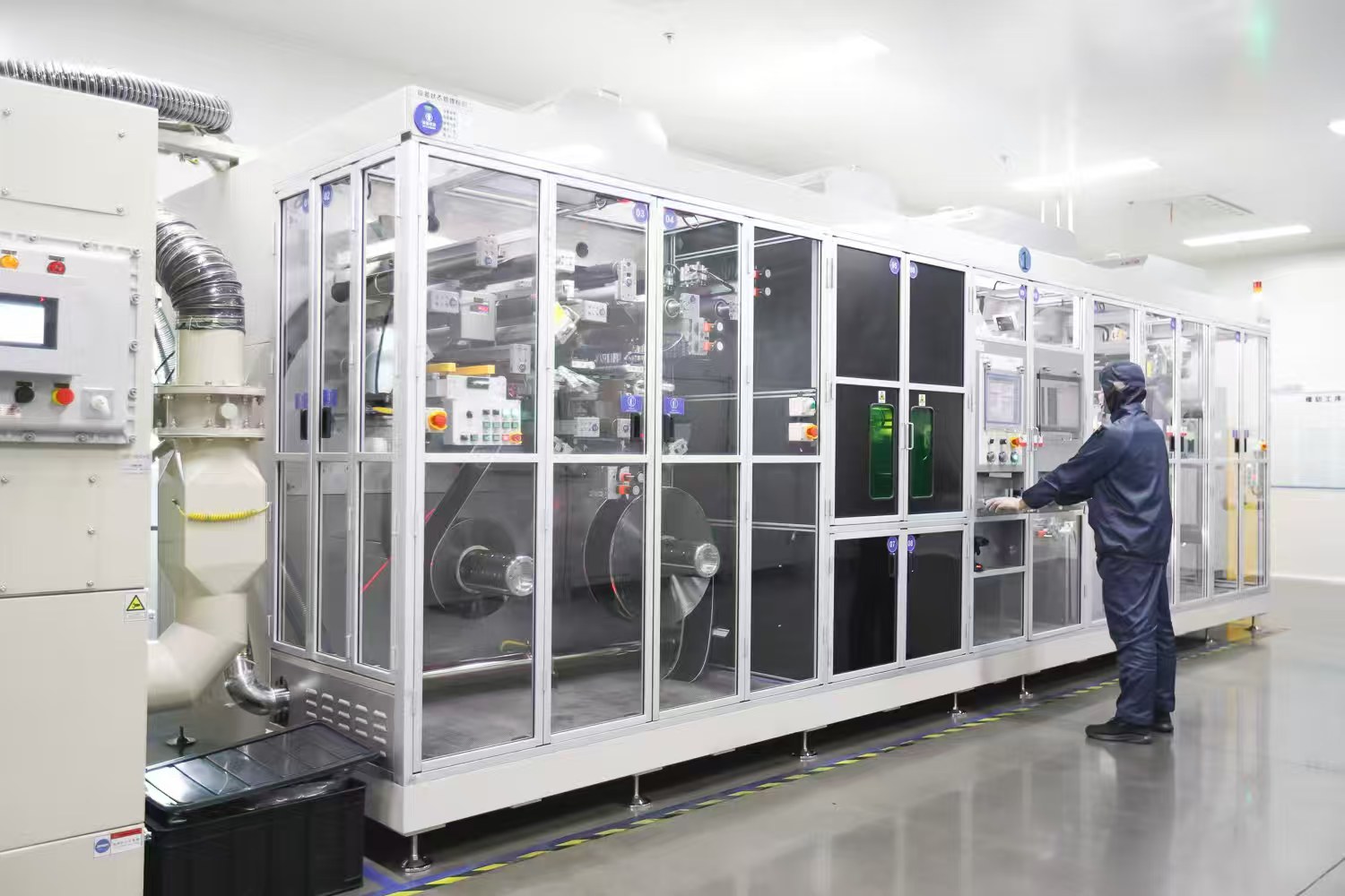 回报桑梓再落重子：鹏辉能源21亿二期项目签约正阳