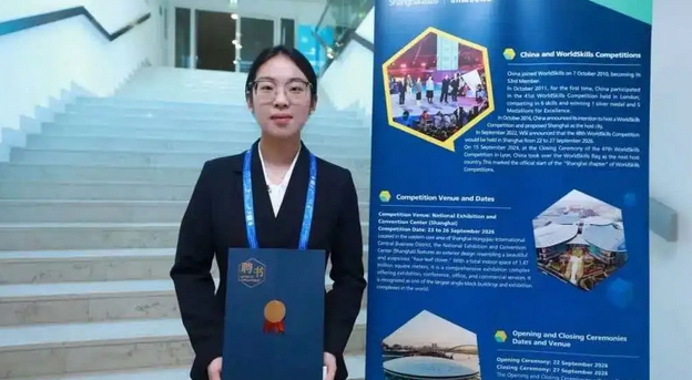 这位登上春晚的河南姑娘，身份可不一般！