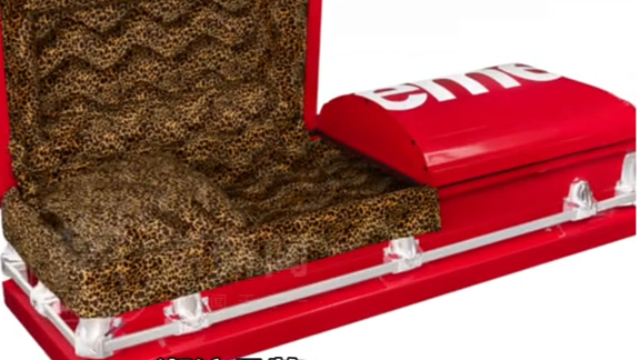 潮流品牌supreme开始卖棺材了！商品页介绍：耐用