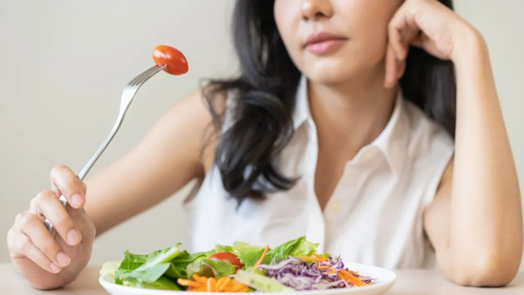 无数人追捧的“少食多餐”减肥法，可能会让你越减越肥