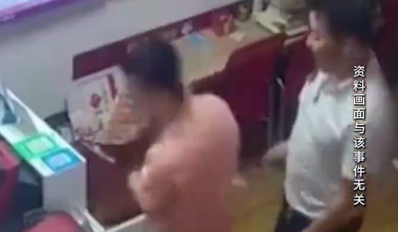 男子6元买彩票留店里，竟然中了707万