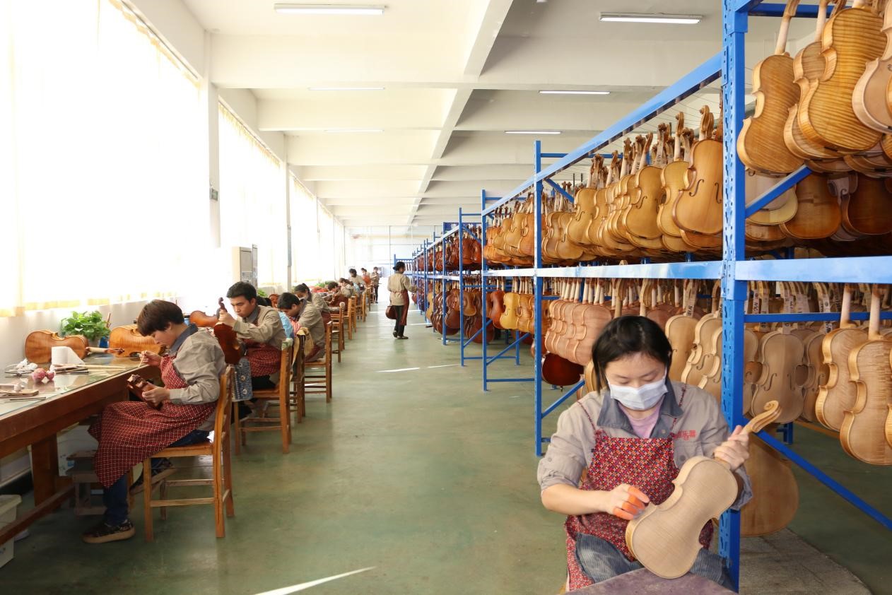 确山：琴声悠扬“韵”动世界