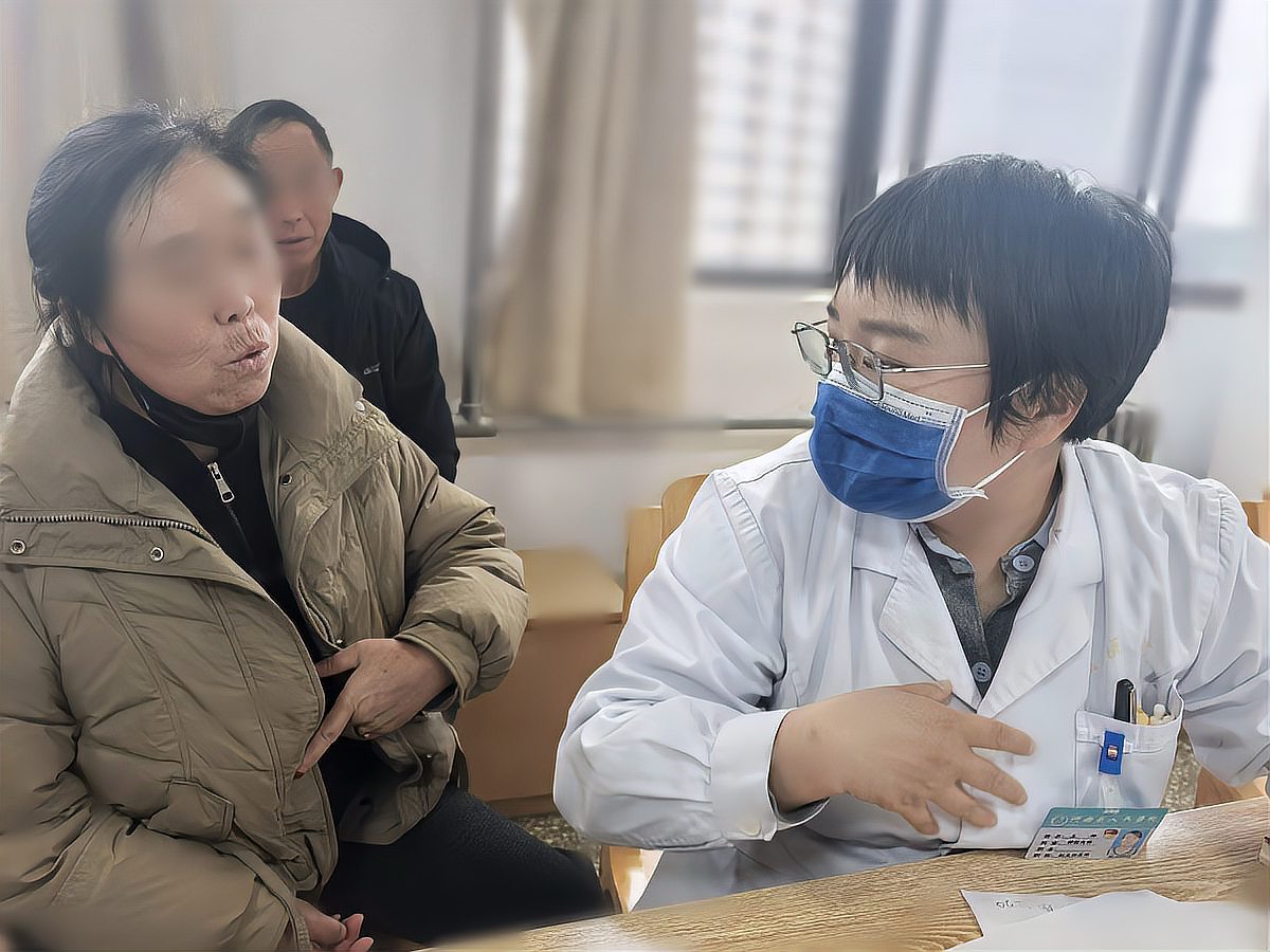 50岁女子在睡梦中粉碎性骨折
