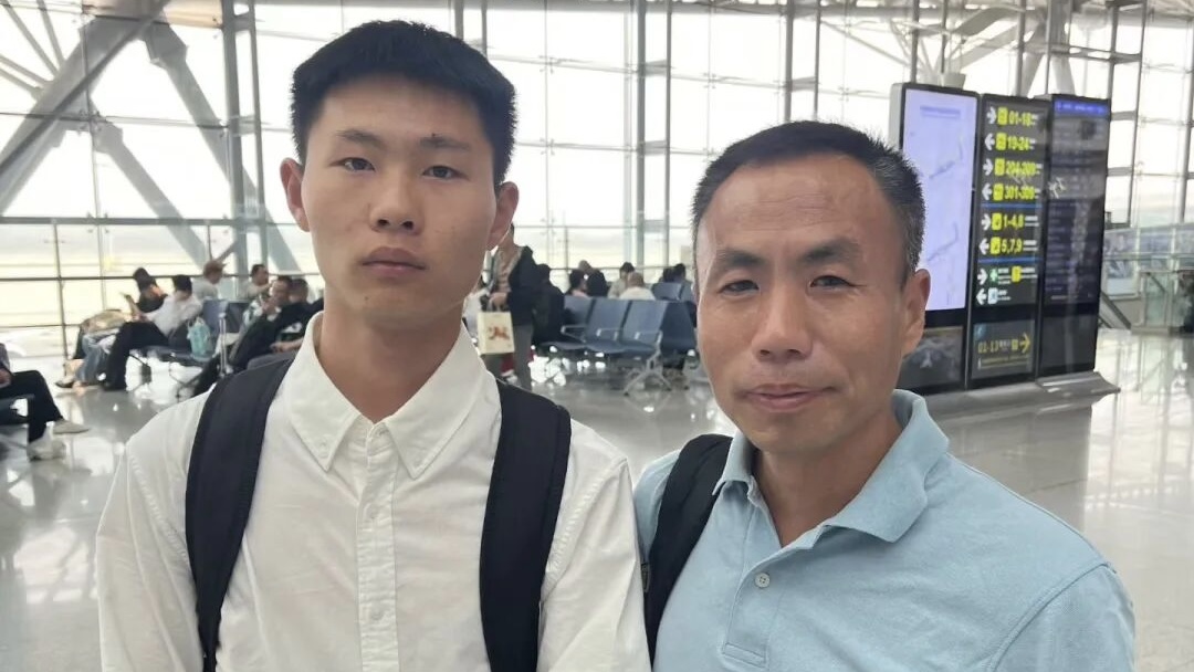 申军良父子已配合警方调查将回济南：并未见到梅姨本人