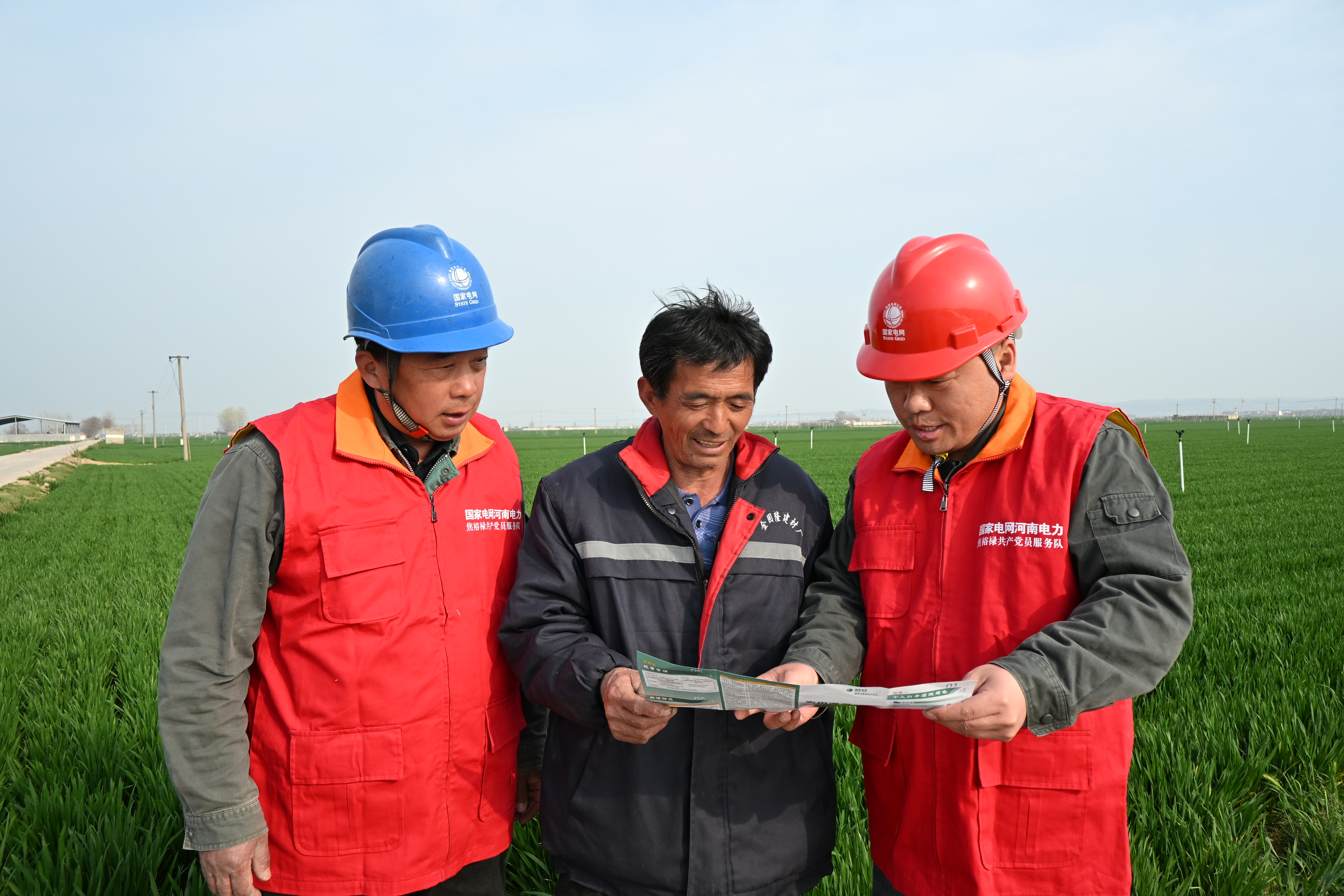 焦作孟州：春灌保电“零距离”  守护田间好“丰”景