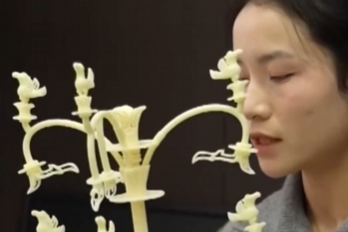 三星堆神鸟啾啾一天卖出超800只，把心动做成大生意