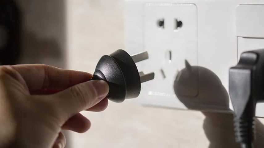 洗完澡顺手在浴室吹头发？快停下，这个习惯很危险→