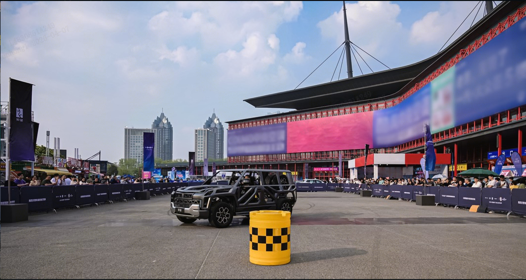 免费玩黑科技！5分钟闪充、天神之眼5.0…比亚迪科技开放日空降郑州车展，还有限量好礼