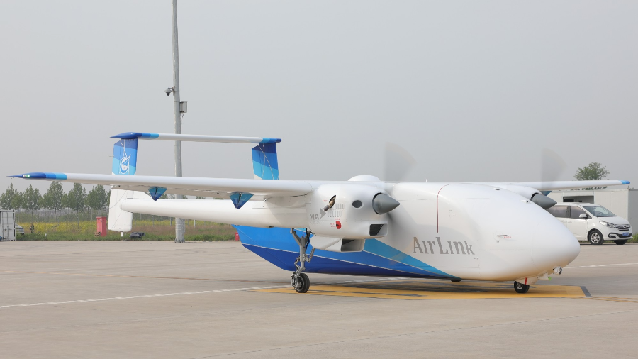 HH-200航空商用无人运输系统首飞成功