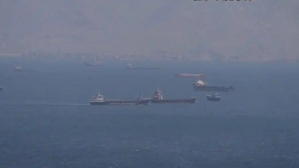 伊朗在霍尔木兹海峡划定新航线 未经许可不得通行