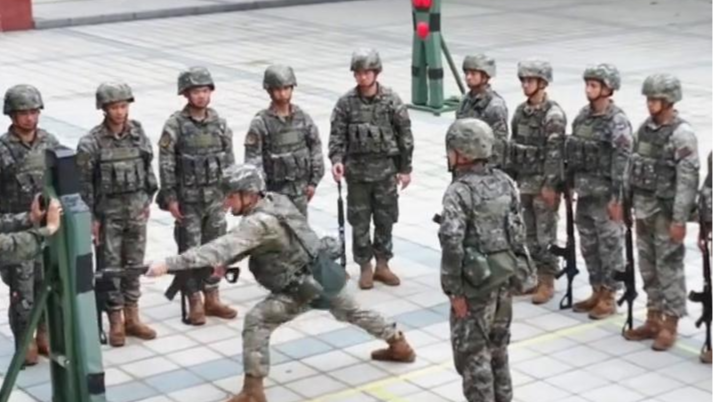 近距离感受武警刺杀集训现场