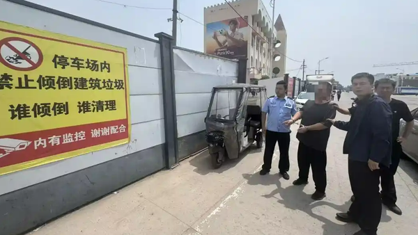 窃贼全程伪装反侦查意识极强，竟被一杯蜜雪冰城“出卖”