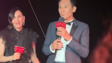 戛纳中国之夜，刘烨发言请妻子上台帮自己做法语翻译