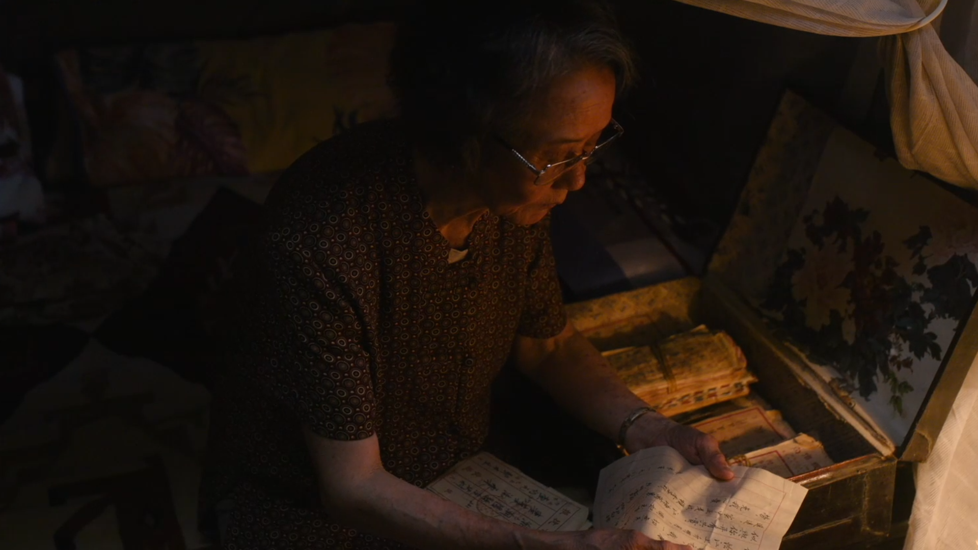 不到一个月票房破10亿 电影《给阿嬷的情书》曾在上映后7次出现“逆跌”
