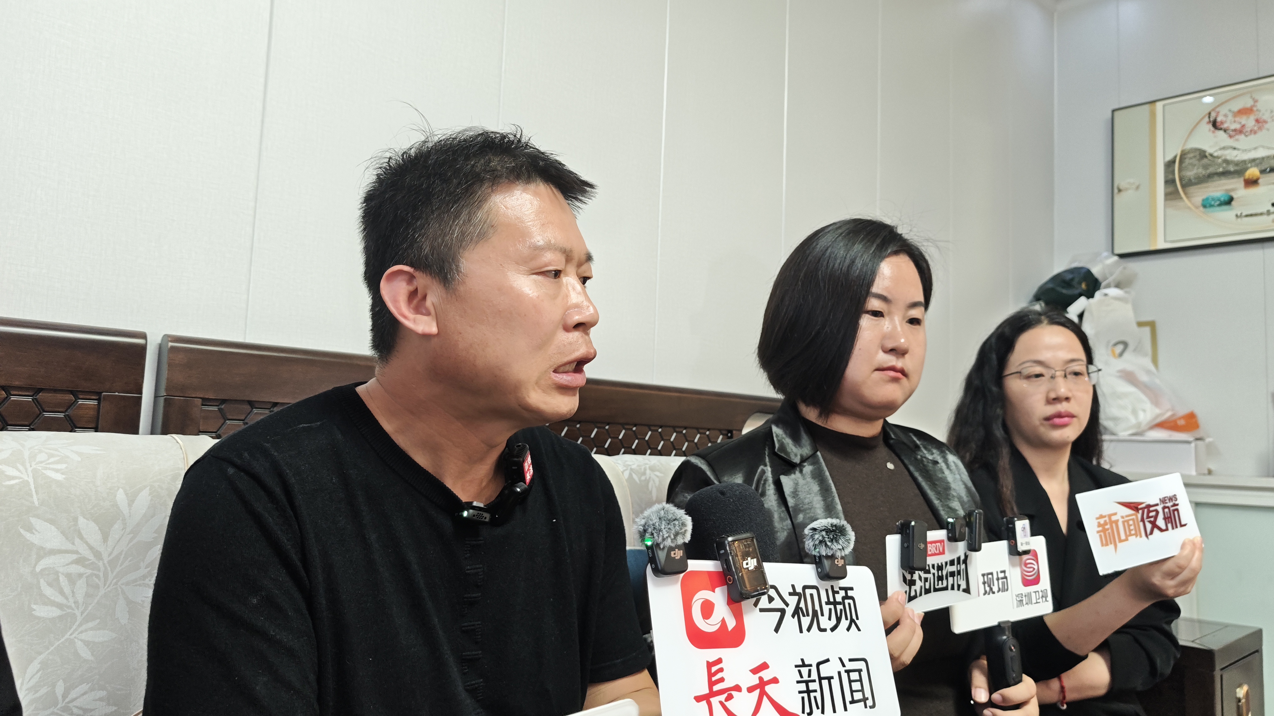 结婚22年俩孩非亲生 男子称遭大儿子殴打后再没被喊过爸