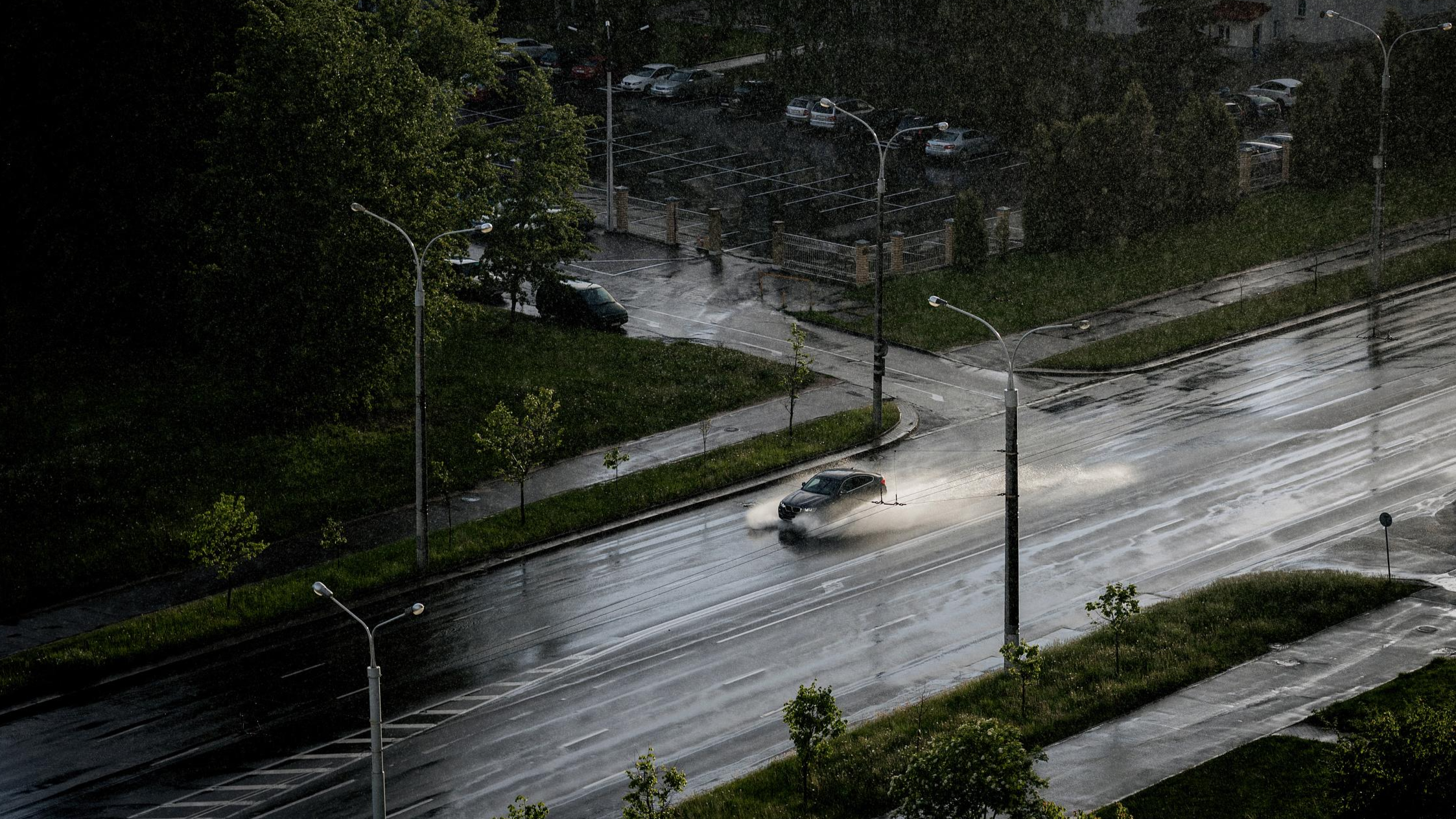 河南人注意！3—4日强对流“套餐”上线：雷暴大风+冰雹+10至12级阵风