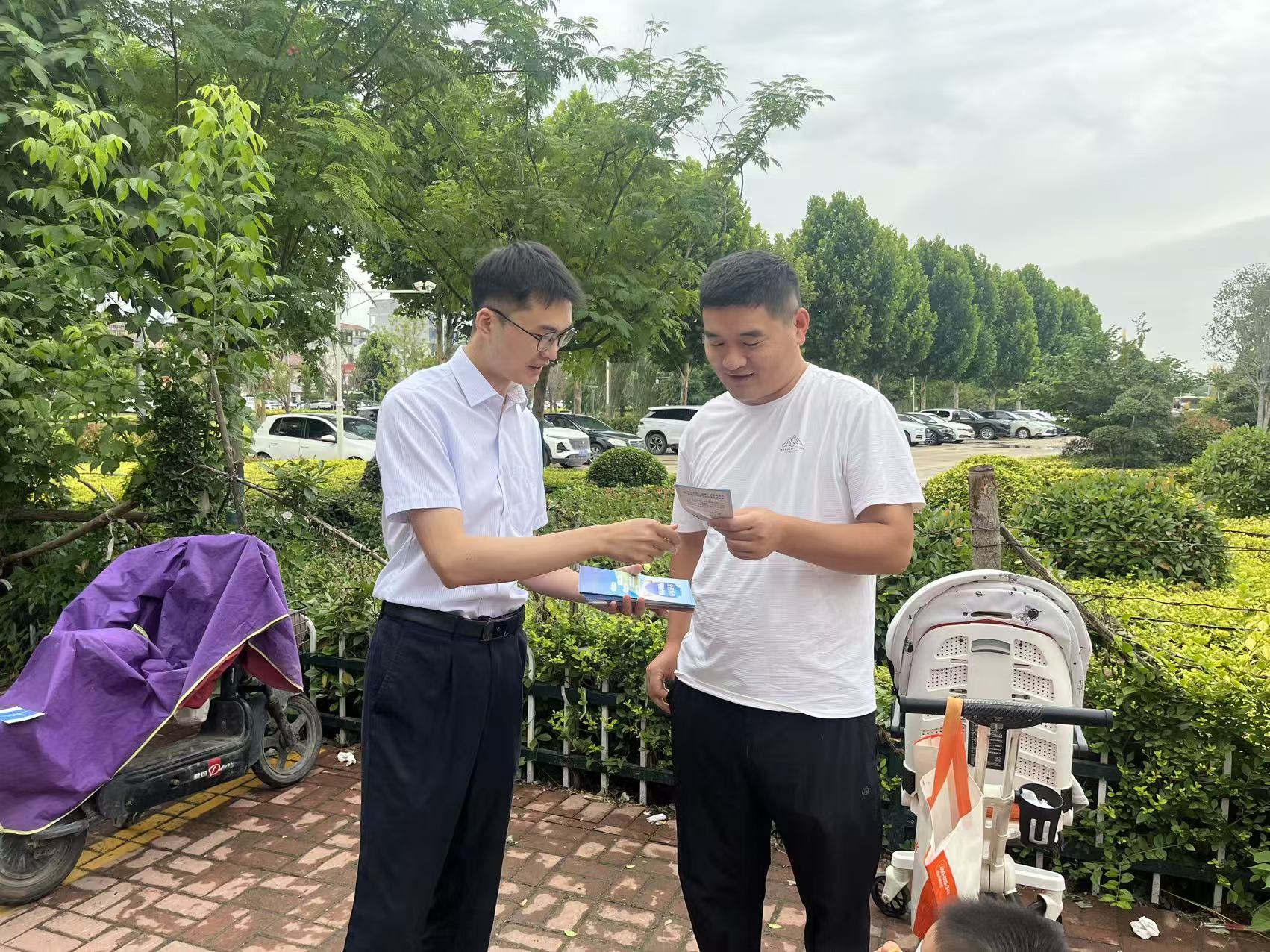 工行周口分行开展爱心助力高考服务