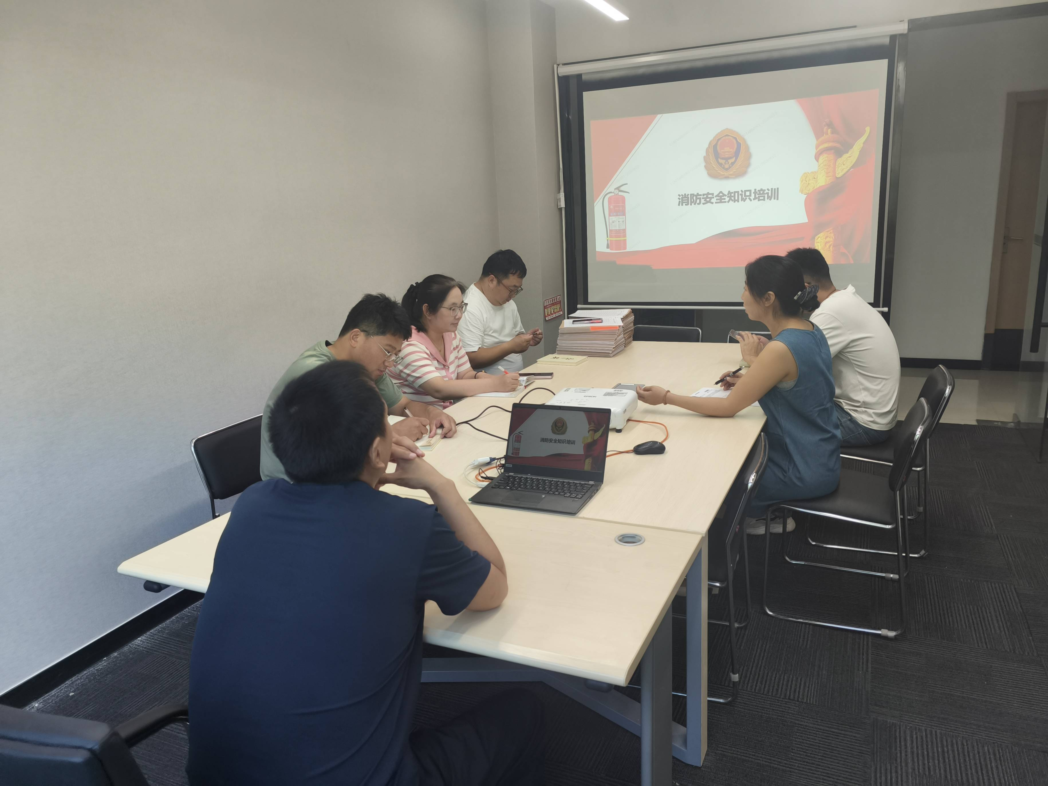 平安产险沁阳支公司组织开展安全生产月活动