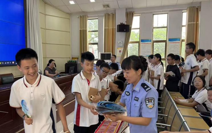 商城县公安局网安大队：筑牢网络防线 守护青春航程