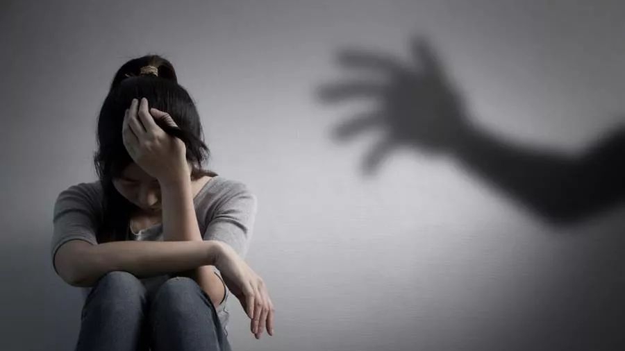 男子同时交往7名“白富美” 用一句“贤妻扶我青云志”骗200万
