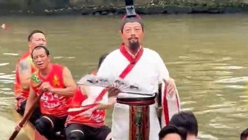 广东人真把“屈原”救上来了！叠滘龙船上惊现“屈原”