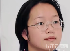斩获佳绩女生说离不开爸爸言传身教
