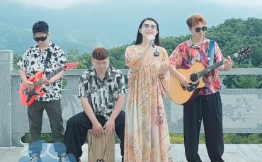唱过城市烟火，再唱山间云朵，这个夏天一起“听风去”