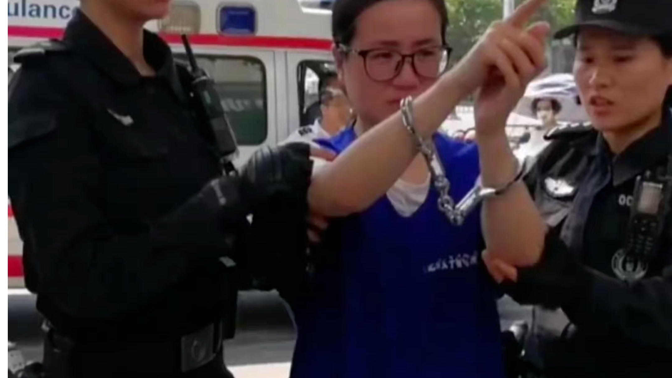 利用套路贷祸害40多个家庭，“90后”女黑老大被抓时竟在读研写毕业论文