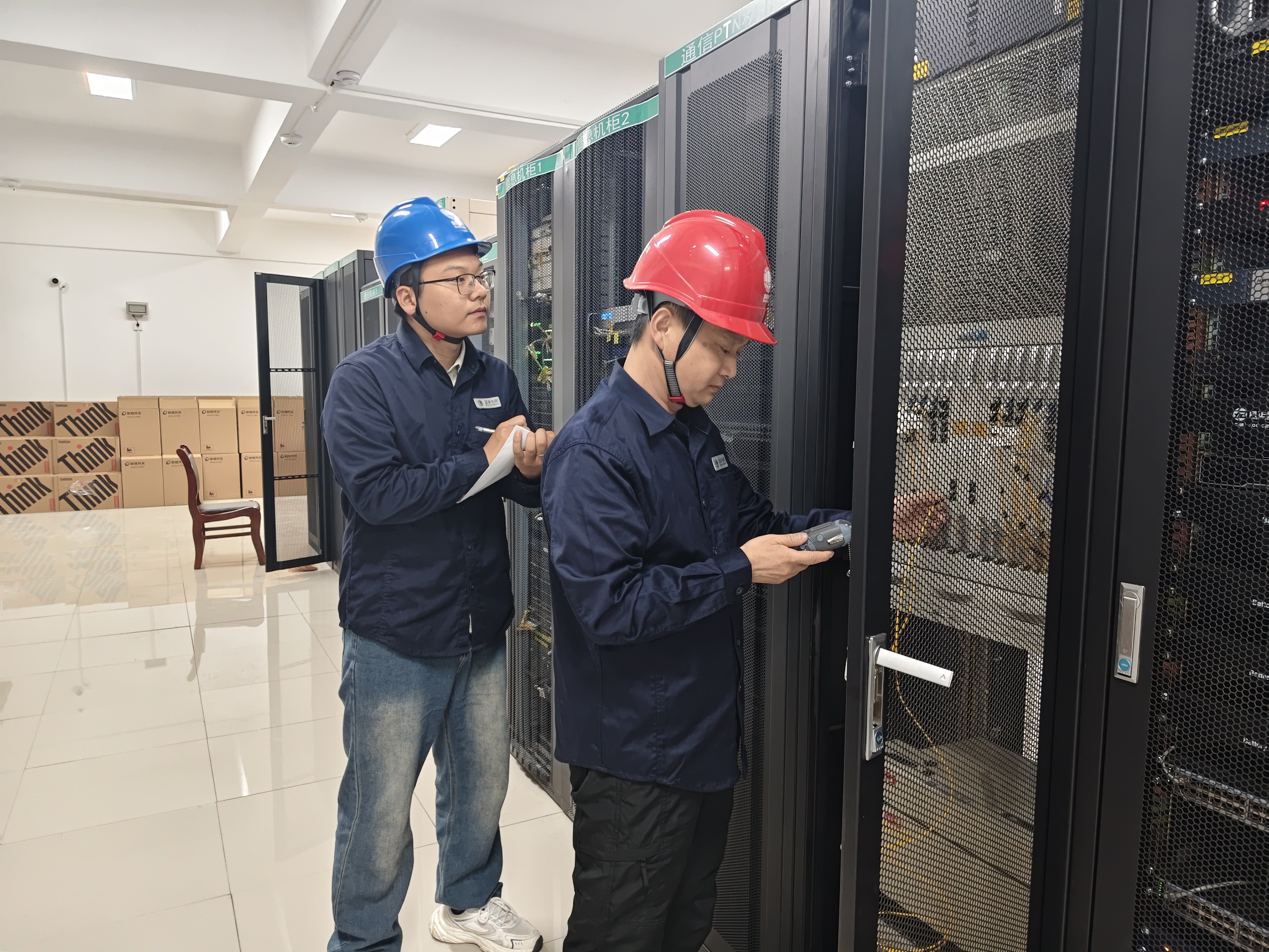 国网正阳县供电公司：密织盛夏安全网 当好信通“保障兵”
