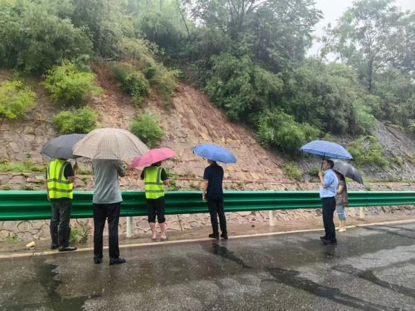 平顶山石龙区建设交通局：织密防汛“安全网” 全力守护群众平安