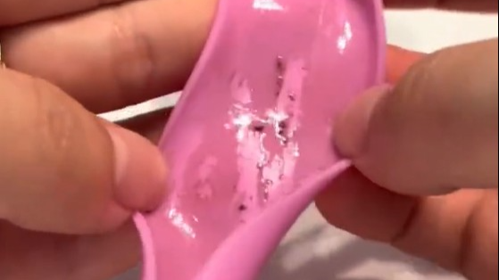 孩子频繁腹泻竟是吸管惹的祸 每天冲洗仍成霉菌“培养皿”