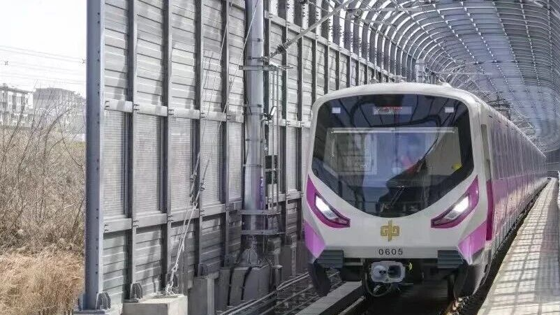自8月13日08时起，郑州地铁这些站点将恢复运营服务